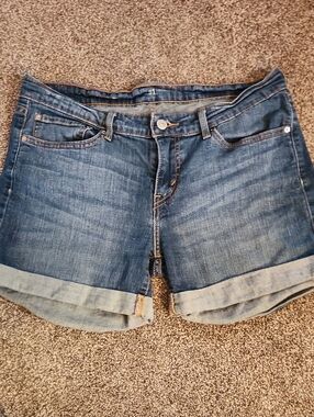 Levi's Women's Jean Shorts - Size 31